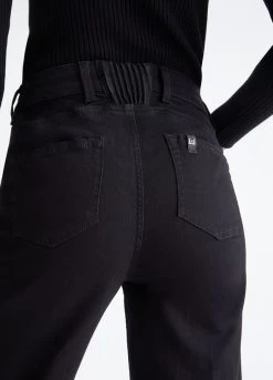 Liu Jo Better Cropped-Jeans 9 Liu Jo Better Cropped-Jeans -Liujo 8054944060523 UF3060DS04187304 I AD N N 3 N