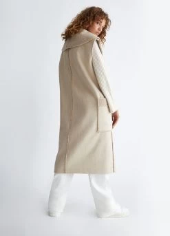 Taubengraue Weste Aus Synthetischem Schafsfell 8 Taubengraue Weste Aus Synthetischem Schafsfell -Liujo 8054944466608 JF3061E089200005 I AR N N 2 N