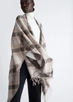 Poncho Mit Karomuster 9 Poncho Mit Karomuster -Liujo 8055130691743 2F3071T0300T9361 I AD N N 3 N