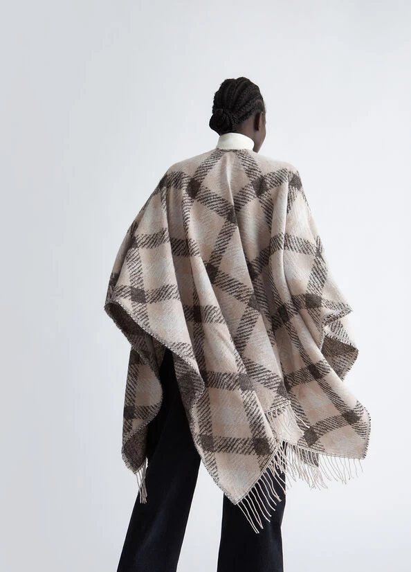 Poncho Mit Karomuster 4 Poncho Mit Karomuster – Bild 2