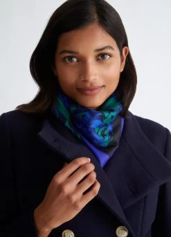 Ökologisch Nachhaltiges Geblümtes Tuch