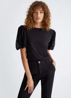 Top Mit Spitzenärmeln