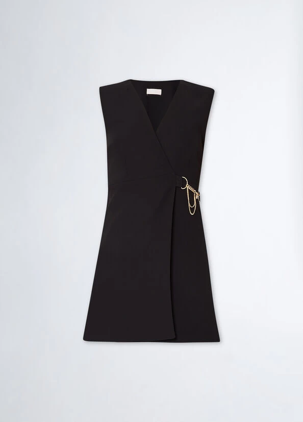 Kurzes Kleid Mit Schmuckdetail 7 Kurzes Kleid Mit Schmuckdetail – Bild 5