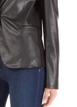 Blazer Aus Beschichtetem Gewebe -Liujo 8057590568894 offer WF2135E039222222 S AF N N 3 N