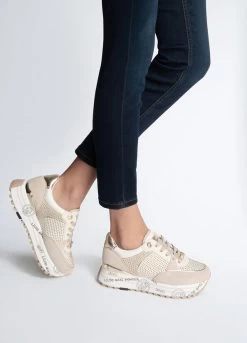 Plateau-Sneaker Mit Nieten