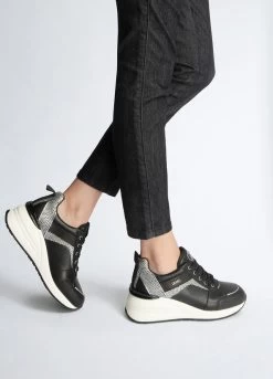 Schwarze Sneaker Aus Leder Mit Keilabsatz