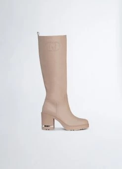 Hohe Stiefel Mit Breitem Absatz