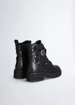 Schwarze Schnürstiefel Aus Leder Mit Blumenaufnäher 9 Schwarze Schnürstiefel Aus Leder Mit Blumenaufnäher -Liujo 8059696554498 SF3077P010222222 S AR N N 8 N